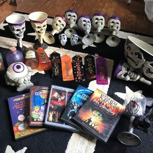🎃 Massive 90’s Rare Vintage Piece of Nostalgia Halloween Party Bundle!